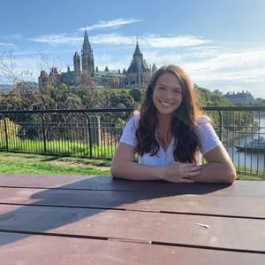 Meet your Posher, Jillian